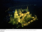 Schloss Vianden bei Nacht.